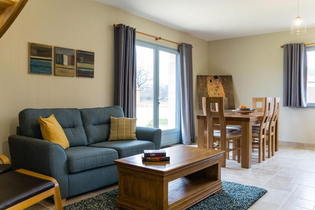 Luxury 3 Bed Home With Heated Swimming Pool Air Con And Boules Pitch Salignac-Eyvigues Экстерьер фото