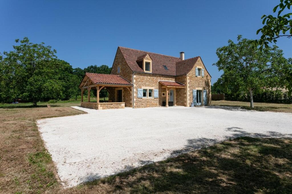 Luxury 3 Bed Home With Heated Swimming Pool Air Con And Boules Pitch Salignac-Eyvigues Экстерьер фото