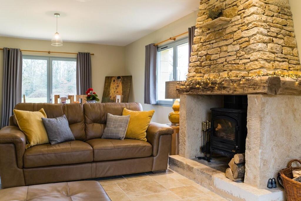 Luxury 3 Bed Home With Heated Swimming Pool Air Con And Boules Pitch Salignac-Eyvigues Экстерьер фото