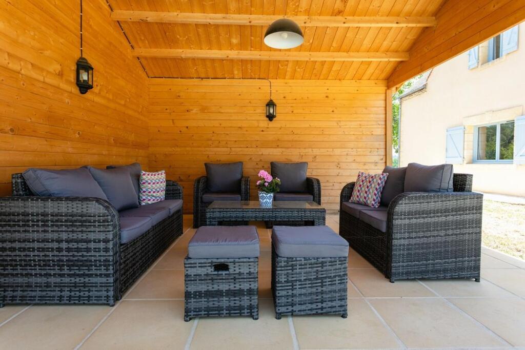 Luxury 3 Bed Home With Heated Swimming Pool Air Con And Boules Pitch Salignac-Eyvigues Экстерьер фото